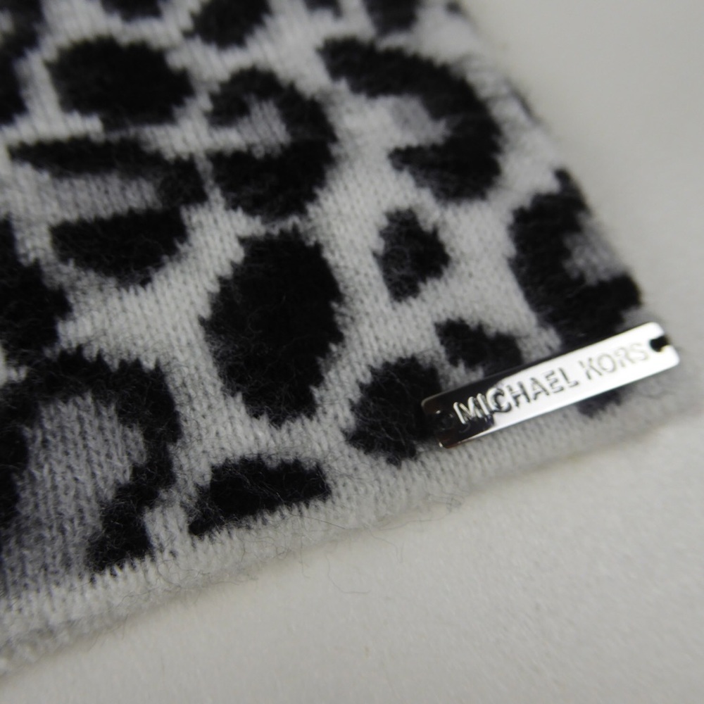 Michael Kors Leopard Headband Fingerless Glove Set - Picture 2 of 9